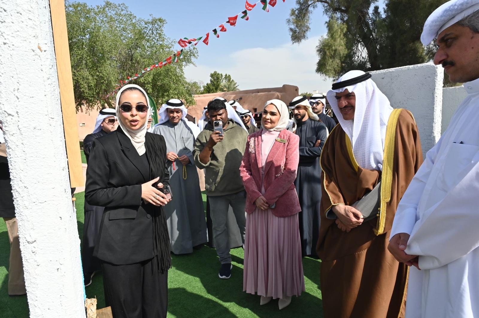 ���� "���" ���� ����� ������ �������� ����